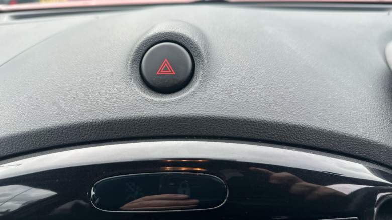 Nissan Juke 1.2 DiG-T N-Connecta 5dr Petrol Hatchback